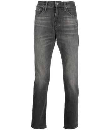 Low Rise Slim Cut Jeans chez Cornerstreet bien 