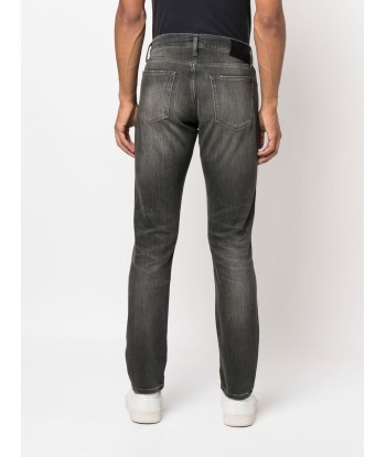 Low Rise Slim Cut Jeans chez Cornerstreet bien 