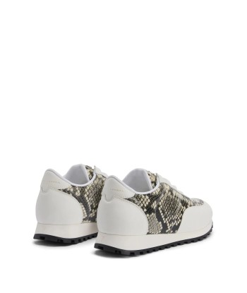 Jimi Running Python Print Sneakers 50-70% off 