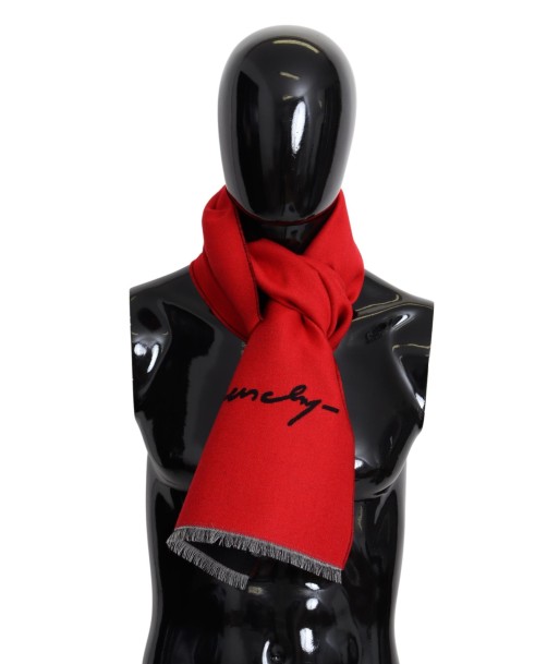 Elegant Red Wool Blend Unisex Scarf ou a consommer sur place