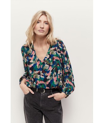 CORTES - Blouse indigo à imprimé camouflage Economisez 