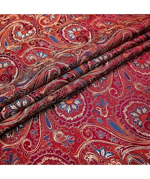 Tissu Indien Jacquard Bordeaux l'évolution des habitudes 