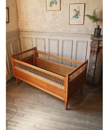 Lit bébé en rotin vintage livraison gratuite