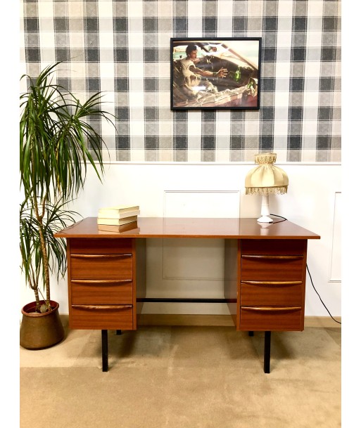 Bureau scandinave vintage l'évolution des habitudes 