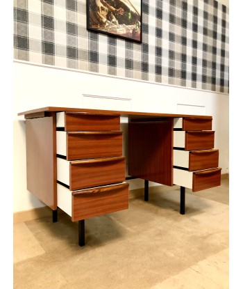 Bureau scandinave vintage l'évolution des habitudes 